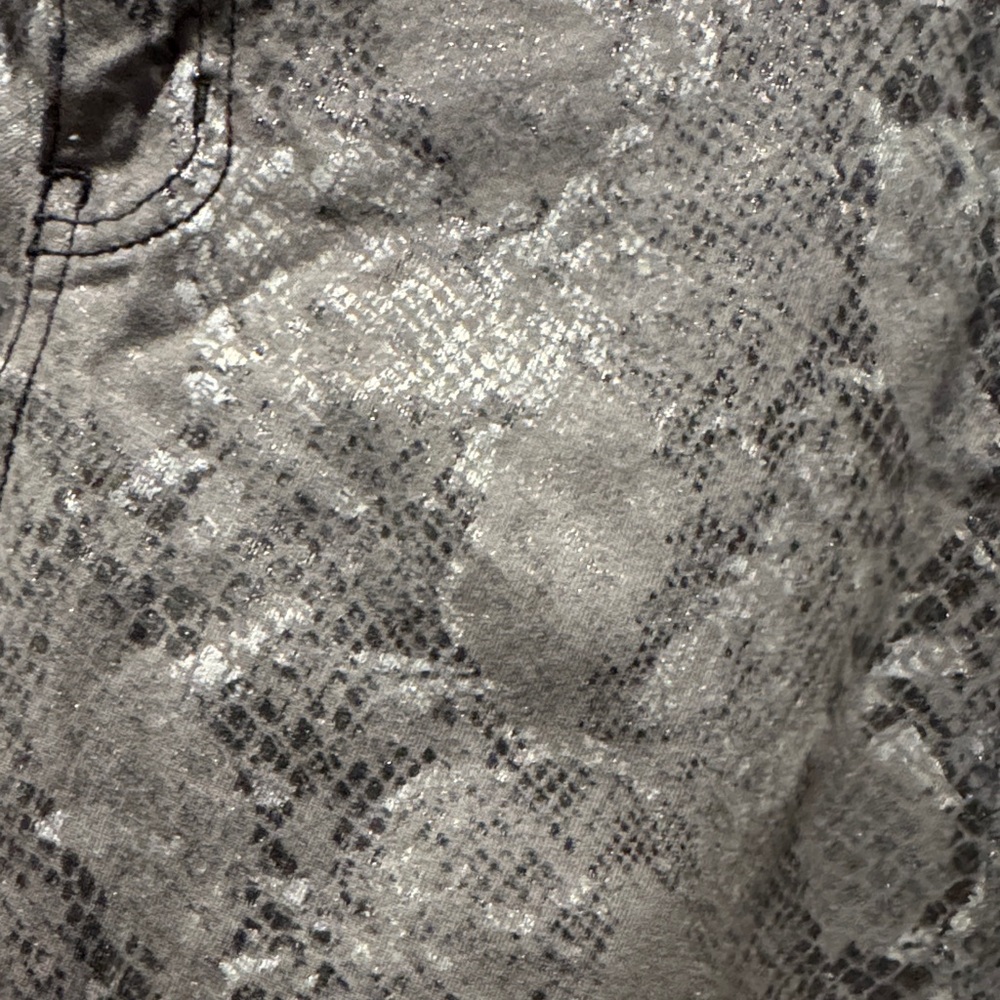 Flying Monkey Nwot Snake Metallic Patterned Skinn… - image 3